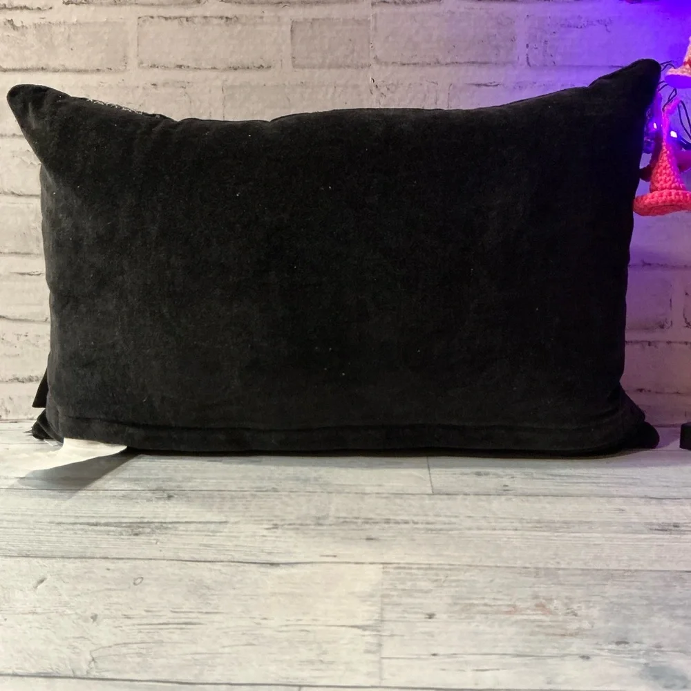Bella Lux 14x22 Velvet Embroidered Bats Beadwork Halloween Pillow